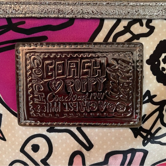 Rare Coach Poppy bag. Has shoulder strap & removable crossbody adjustable strap. - Picture 3 of 6